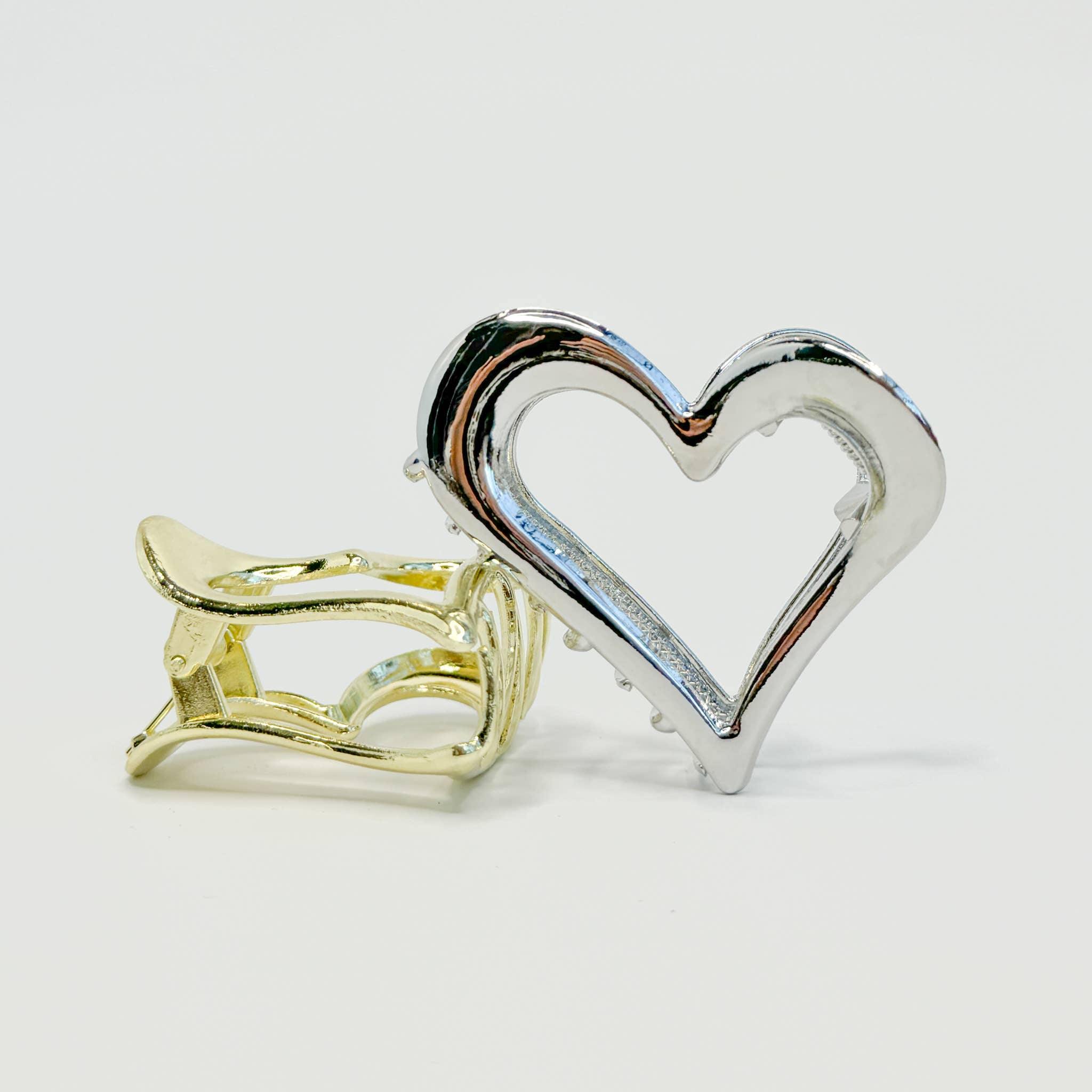 Amara | Heart Shape Metal Claw Clip: Assorted